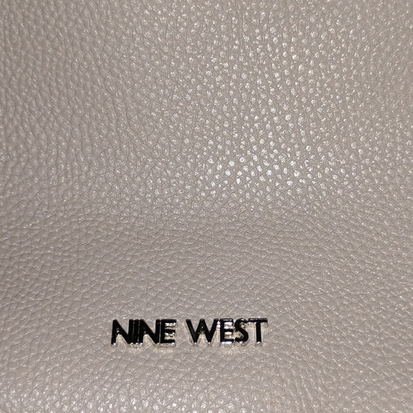 Nine West Taupe Bag - Picture 4 of 13